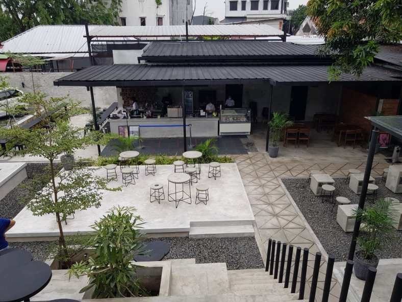 Kafe Outdoor di Jakarta